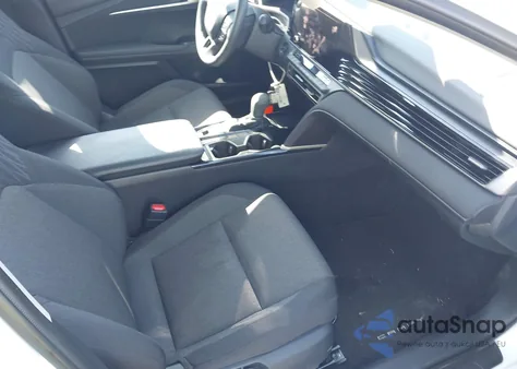 2025 Toyota Camry Le from USA, damaged, VIN 4T1DBADK2SU024224